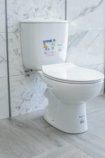 WC-TOILET-WITH-SEAT-COVER-MUNIQUE-P-TRAP-SANITANA