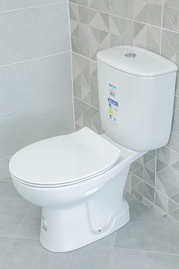 WC-TOILET-WITH-SEAT-COVER-MUNIQUE-S-TRAP-SANITANA