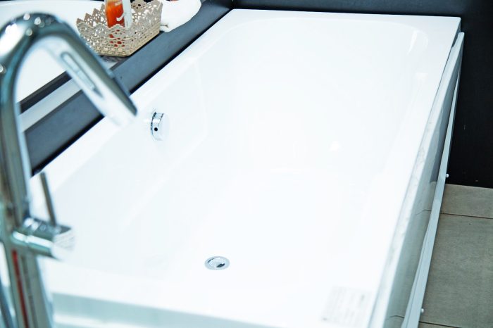 Bathtub Two Panel Acrylic